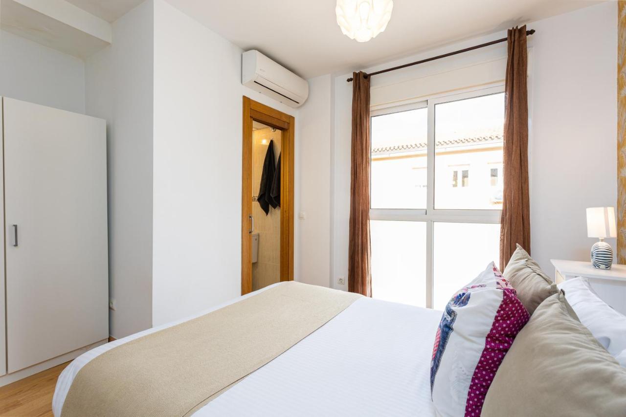 Holidays2Malaga Cruz Verde City Center With Aircon & Wifi Bagian luar foto