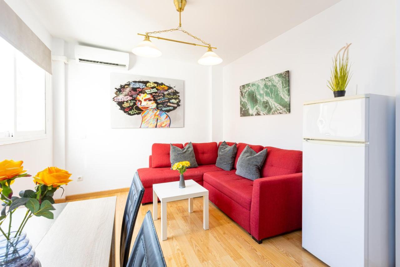 Holidays2Malaga Cruz Verde City Center With Aircon & Wifi Bagian luar foto